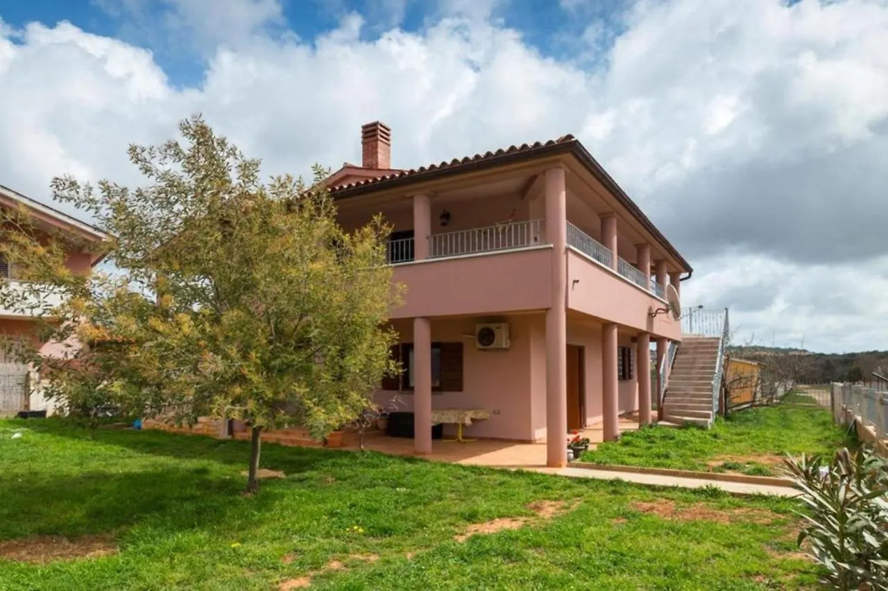 Apartments Ines Pula