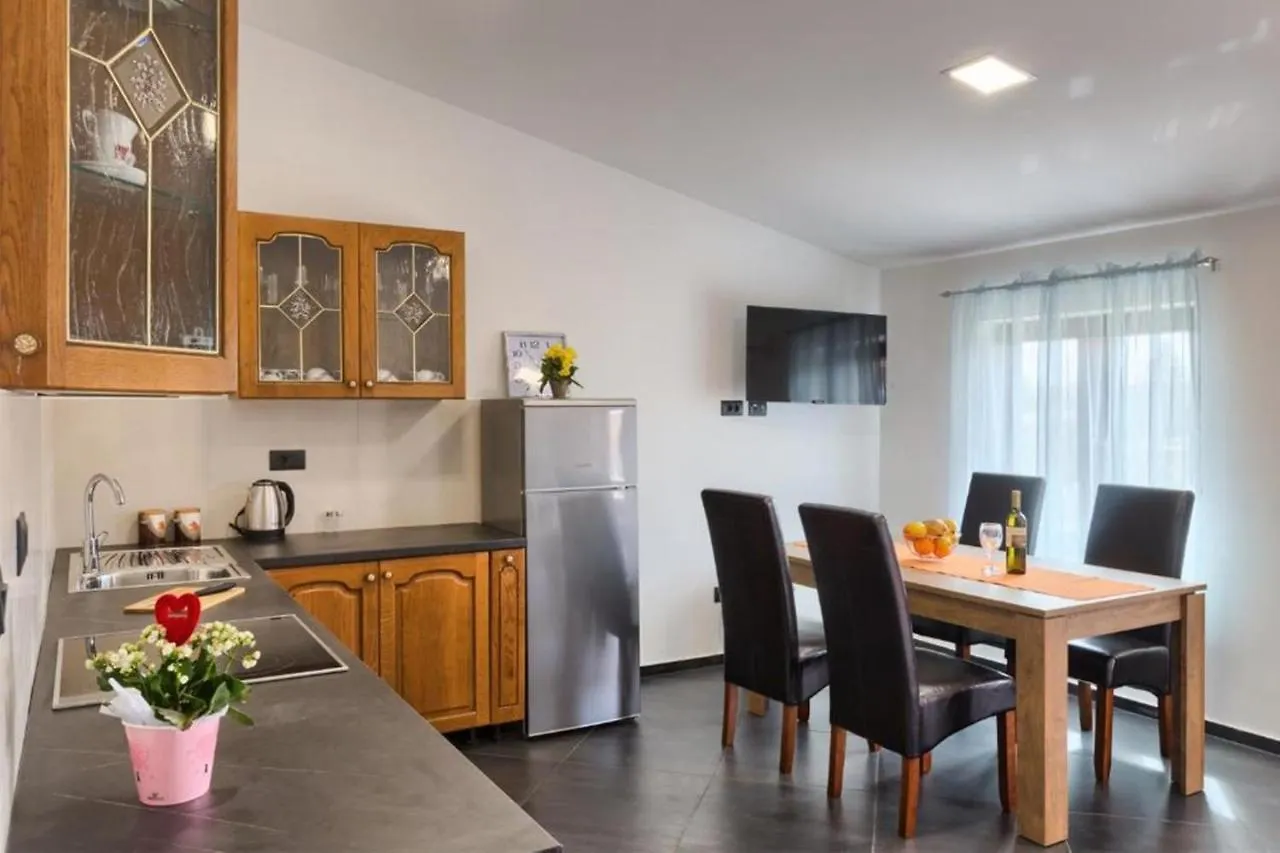 Apartments Ines Pula Croatia