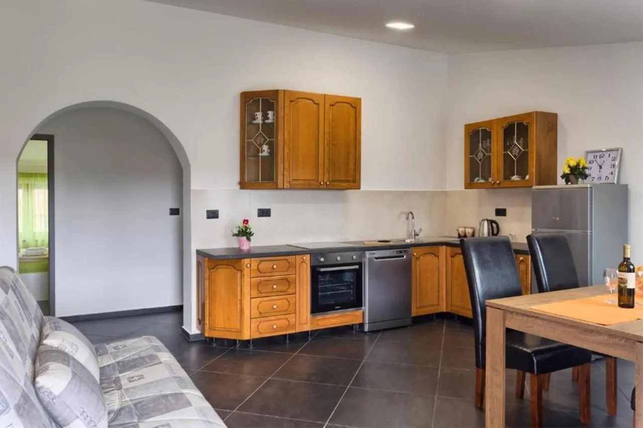 Apartments Ines Pula