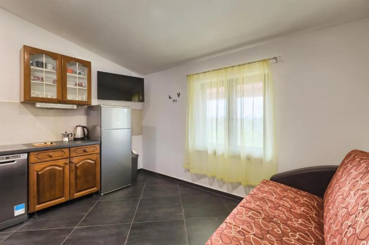 Apartments Ines Pula