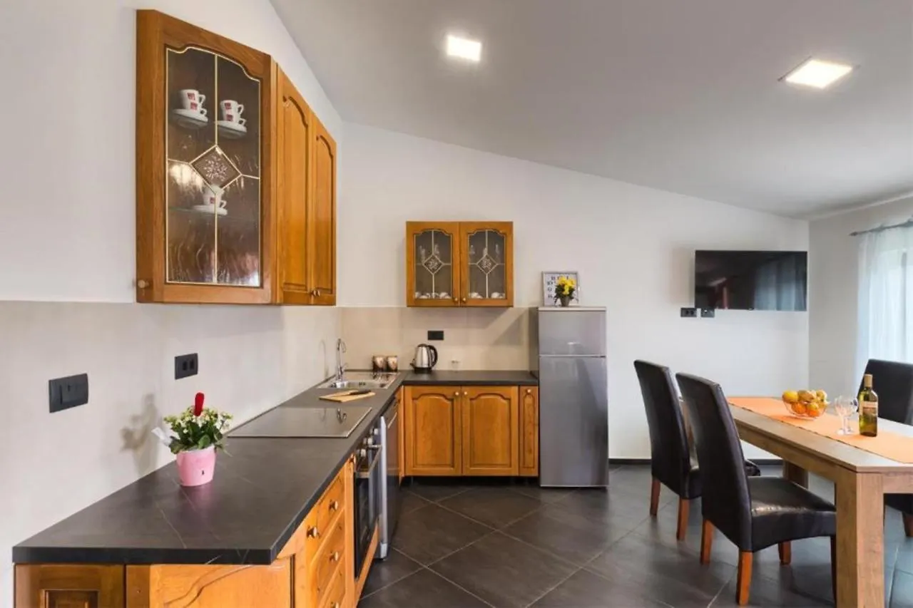 Apartments Ines Pula